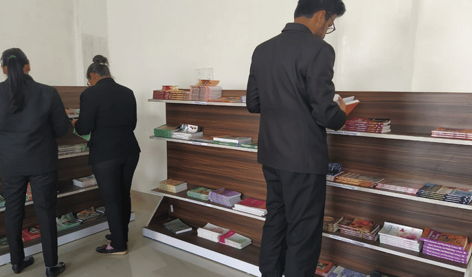 Wisdom College of Pharmacy Lucknow Students Life photo 7